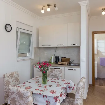 Apartman Saric Denis Apartment